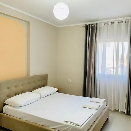 Easysleep Center 公寓 *